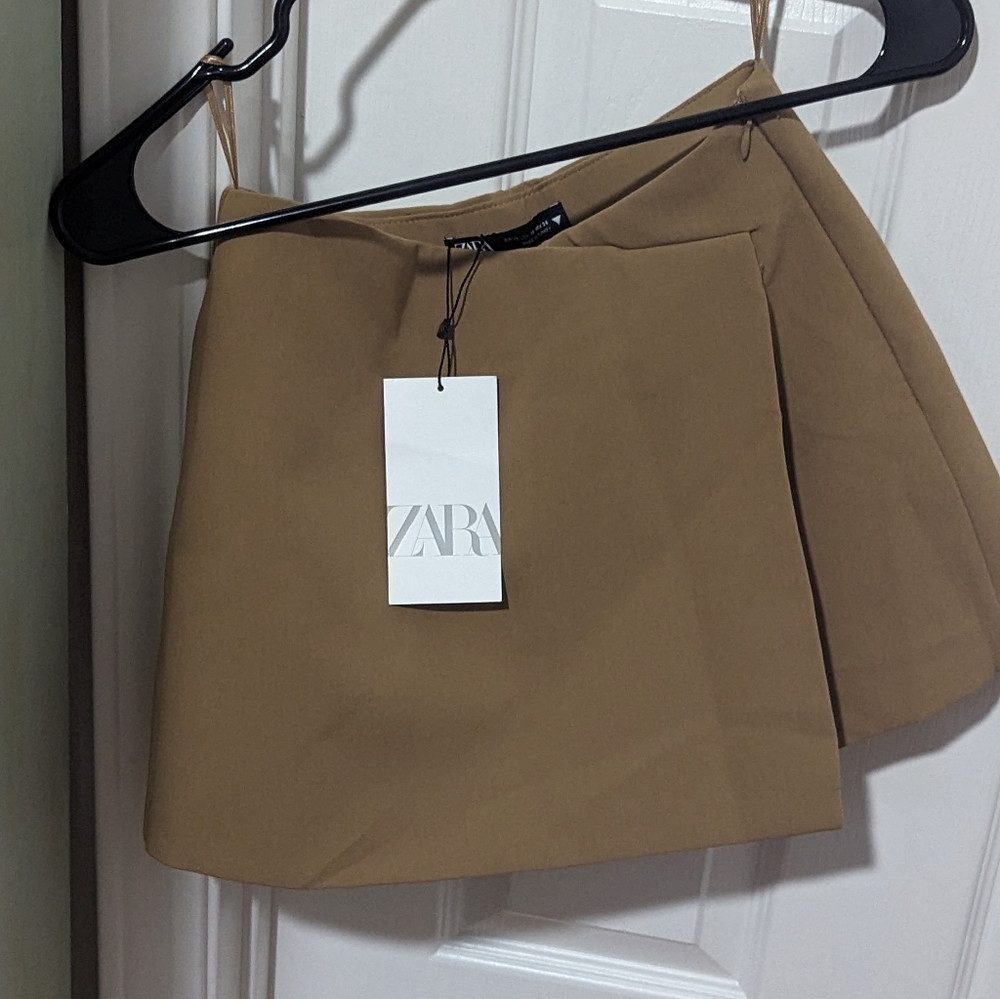 Zara short BNWT in XS